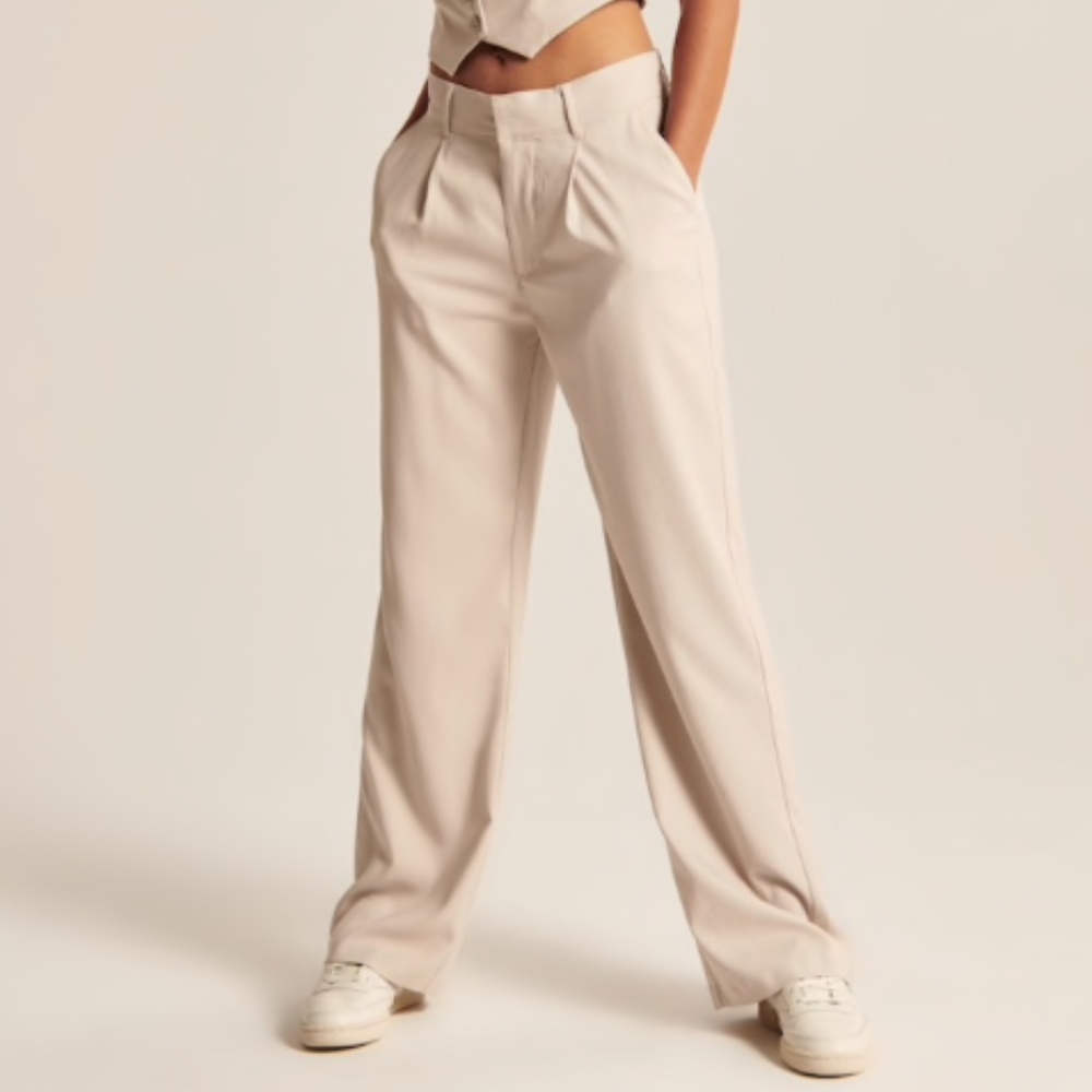 A&F Low-Slung Relaxed Trousers